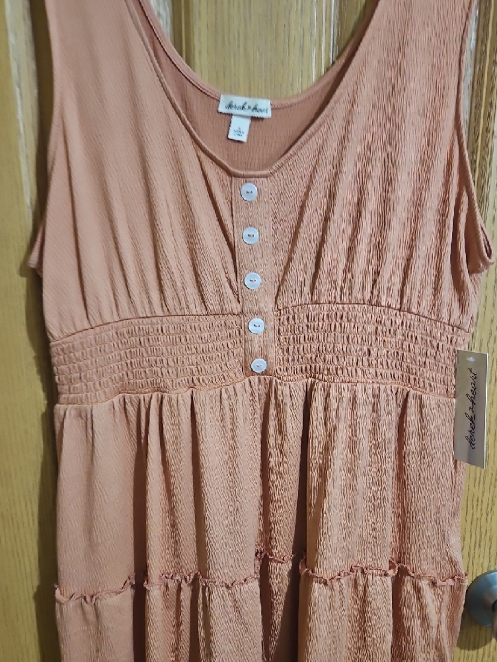 Sleeveless Tiered Button-Front Dress in Peach - Picture 4 of 5